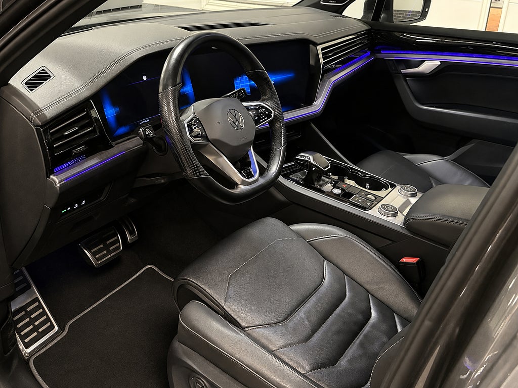 Volkswagen Touareg 2021 - miniatyr 5