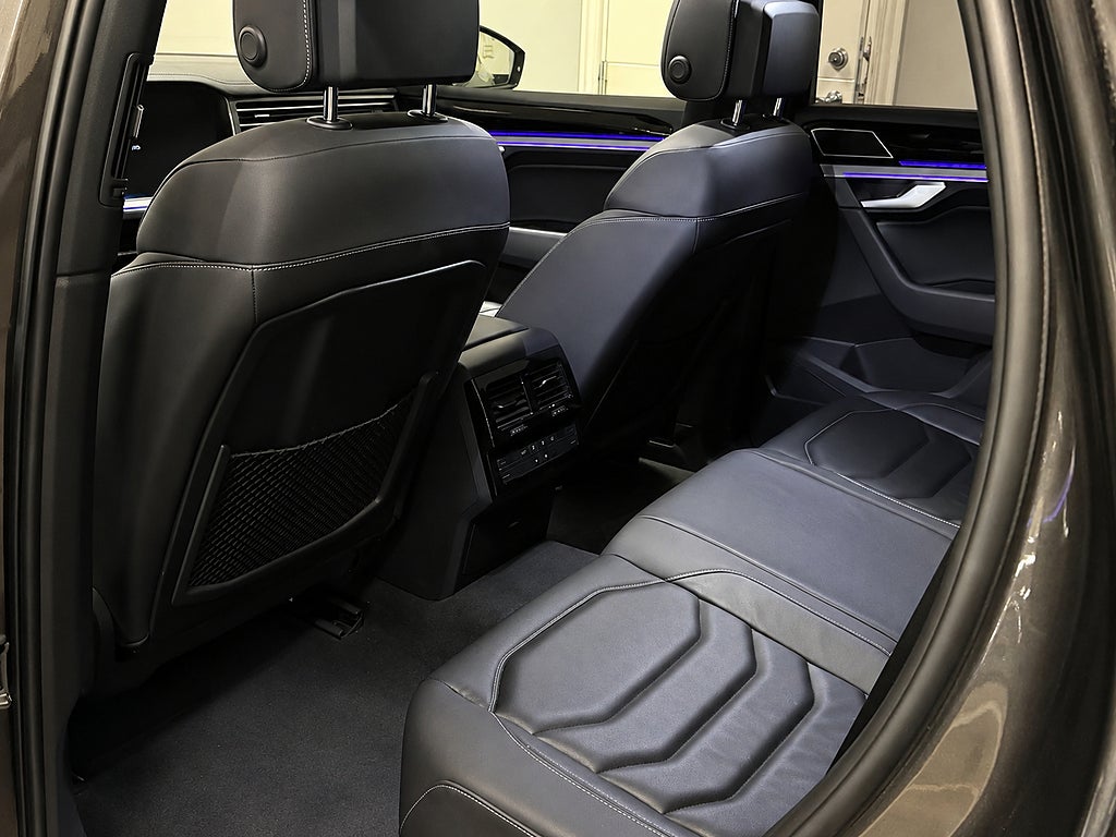 Volkswagen Touareg 2021 - miniatyr 7