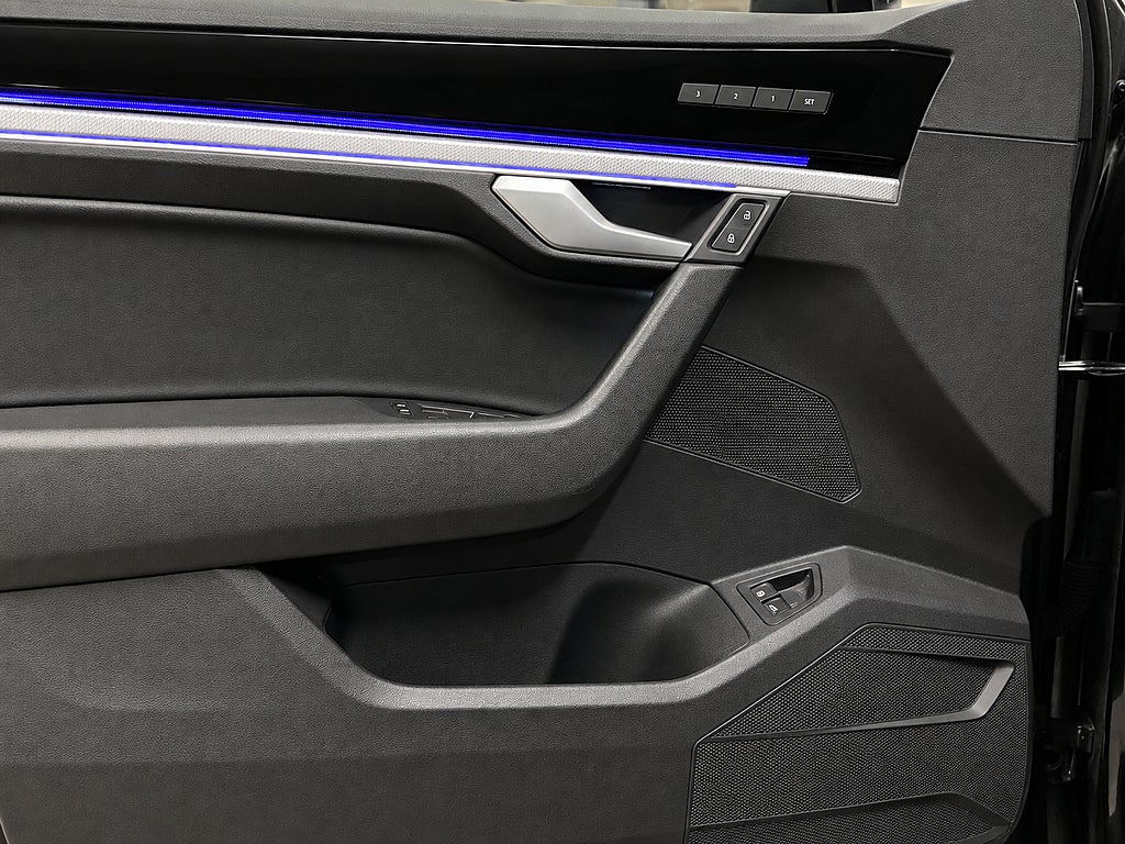 Volkswagen Touareg 2021 - miniatyr 8