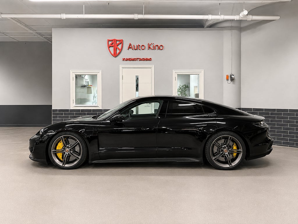 Porsche Taycan 2020 - miniatyr 2