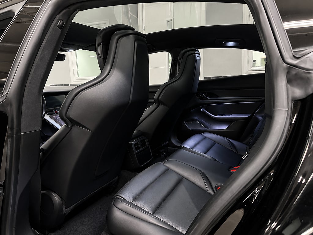 Porsche Taycan 2020 - miniatyr 8
