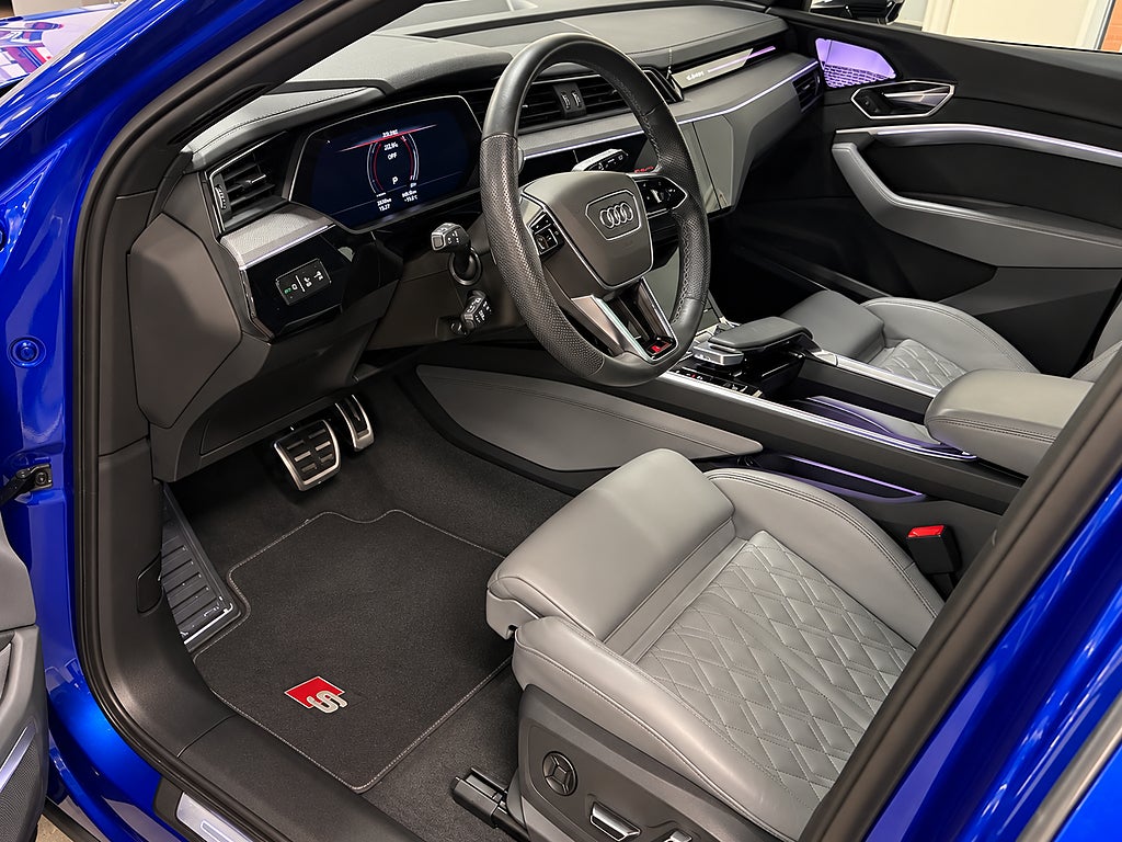 Audi q8-e-tron 2024 - miniatyr 5
