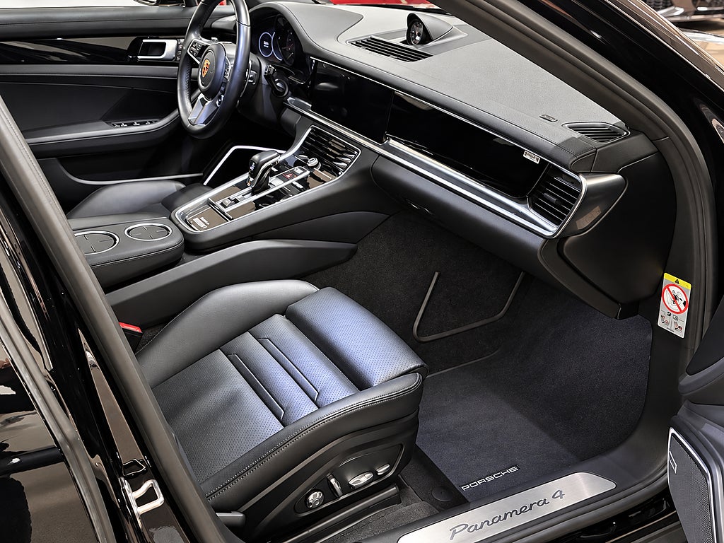 Porsche Panamera 2019 - miniatyr 9