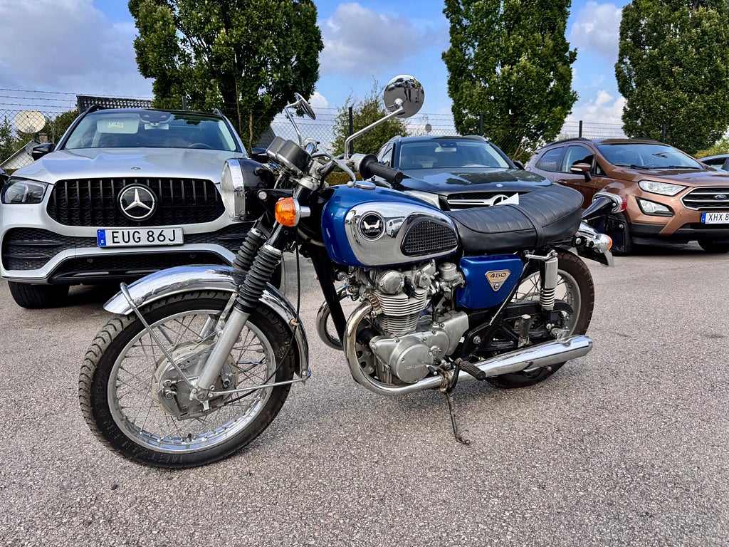 Suzuki Cycles GSX samling med 60 mc säljes