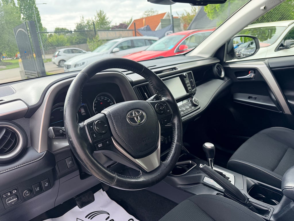 Toyota RAV4 2018 - miniatyr 12
