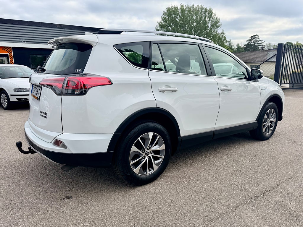 Toyota RAV4 2018 - miniatyr 5