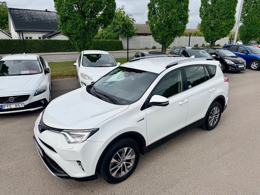 Toyota RAV4 2018 - miniatyr 9