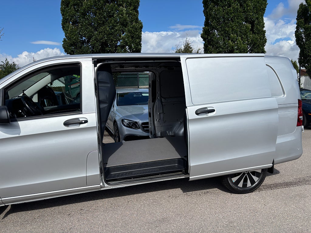 Mercedes-Benz Vito 2022 - miniatyr 11