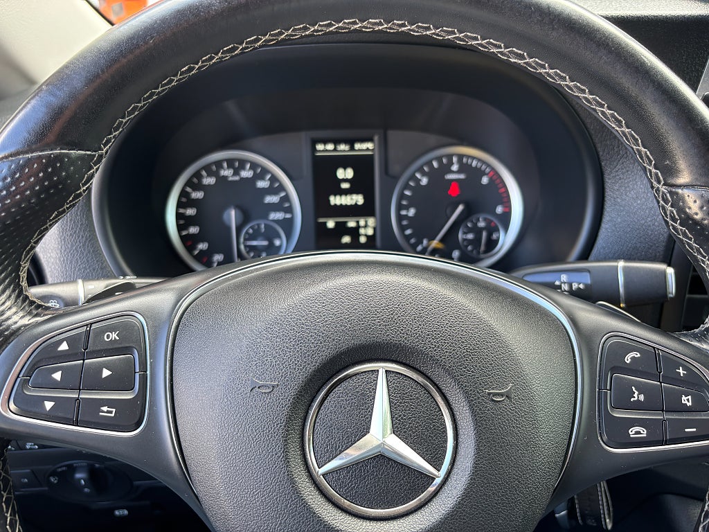 Mercedes-Benz Vito 2022 - miniatyr 13