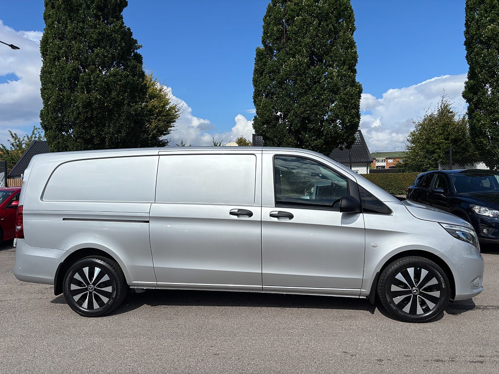 Mercedes-Benz Vito 2022 - miniatyr 9