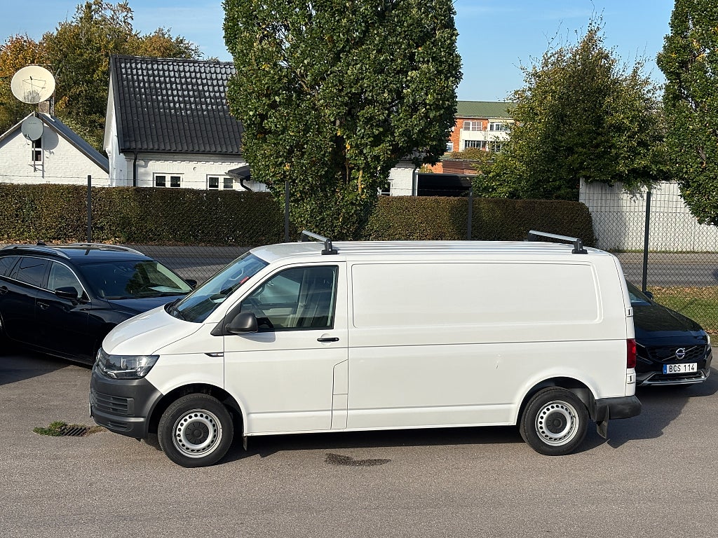 Volkswagen Transporter 2019 - miniatyr 2