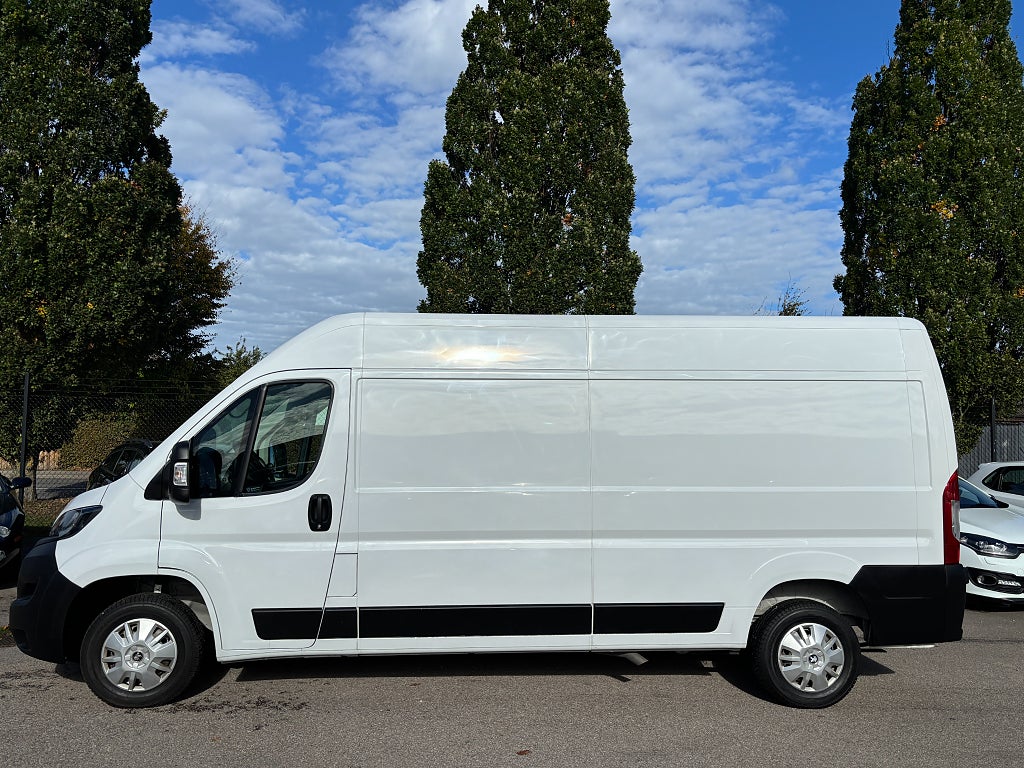 Peugeot Boxer 2023 - miniatyr 3