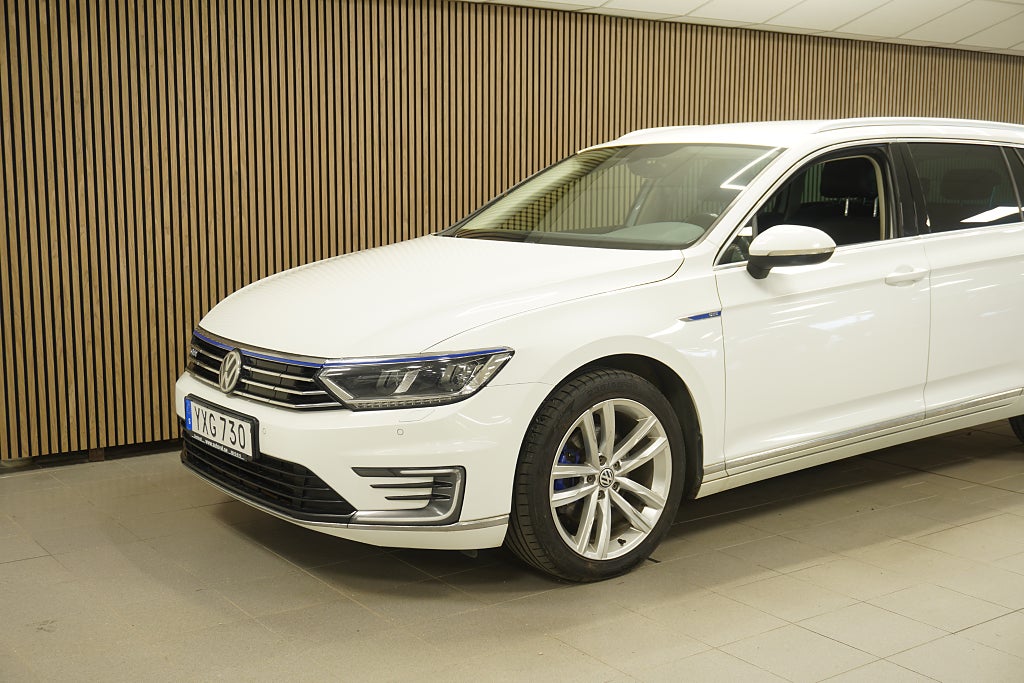 Volkswagen Passat 2018 - miniatyr 3