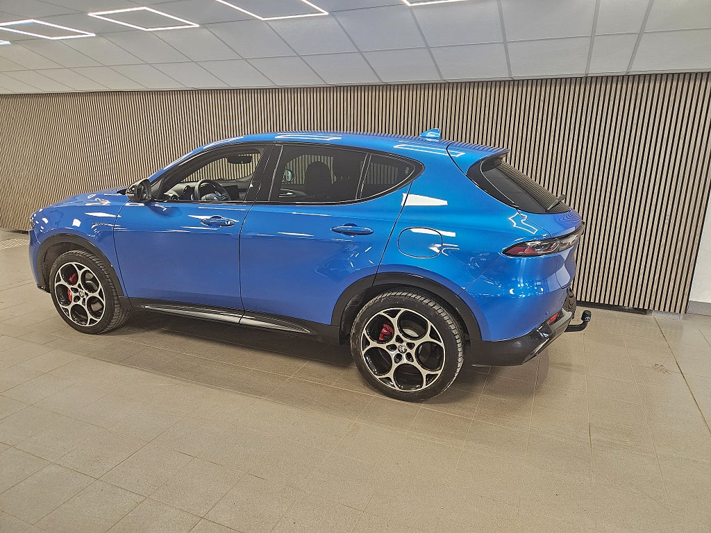Alfa Romeo Tonale 2023 - miniatyr 4
