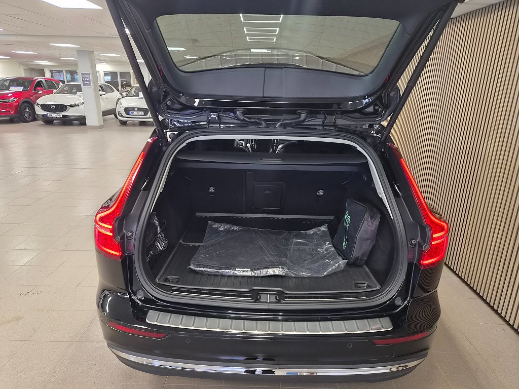 Volvo V60 2023 - miniatyr 6