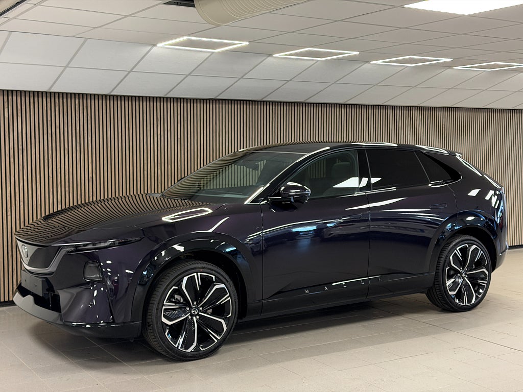 Mazda CX-6e Takumi 78kwh **Vinterhjul & Service INGÅR 3,99% ränta**