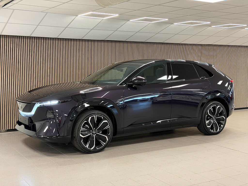 Mazda CX-6e 2026 - miniatyr 2