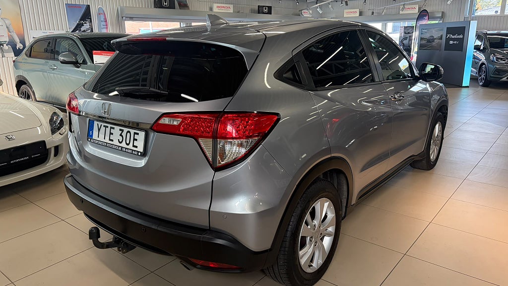 Honda HR-V Elegance 1.5 i-VTEC Fullservad | Låg mil