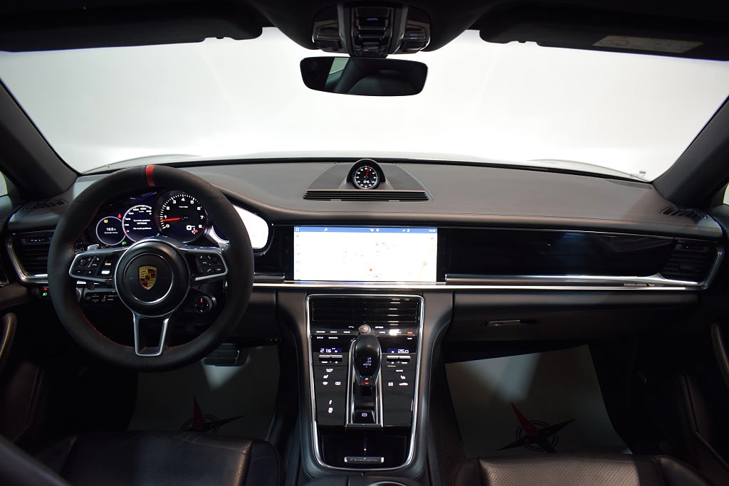 Porsche Panamera 2017 - miniatyr 12