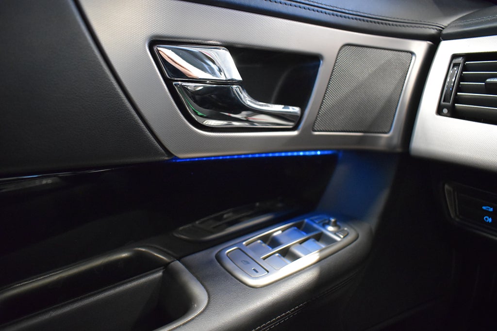 Jaguar XF 2011 - miniatyr 9