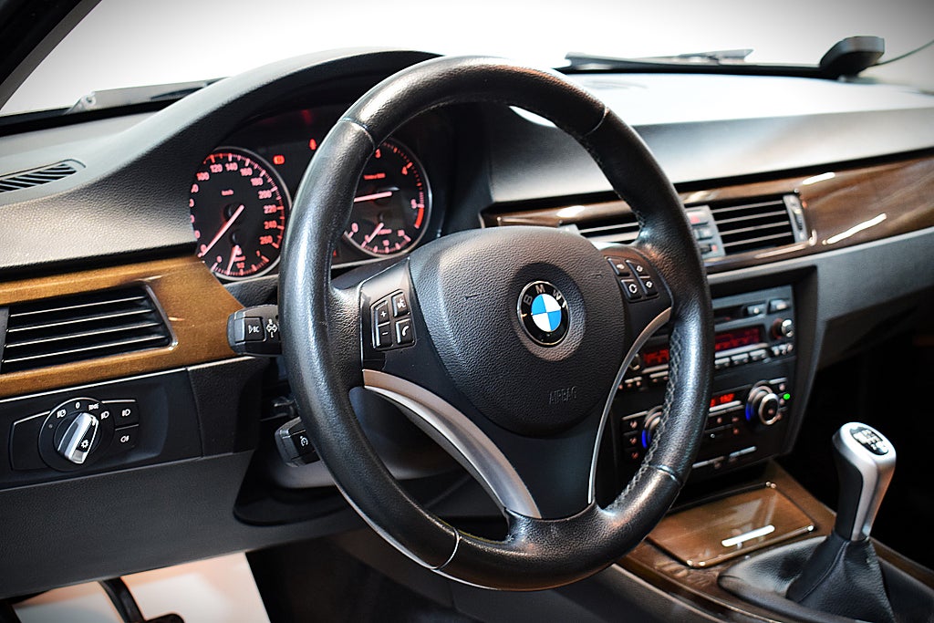 BMW 320D 2010 - miniatyr 9