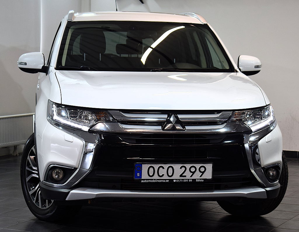 Mitsubishi Outlander 2016 - miniatyr 2