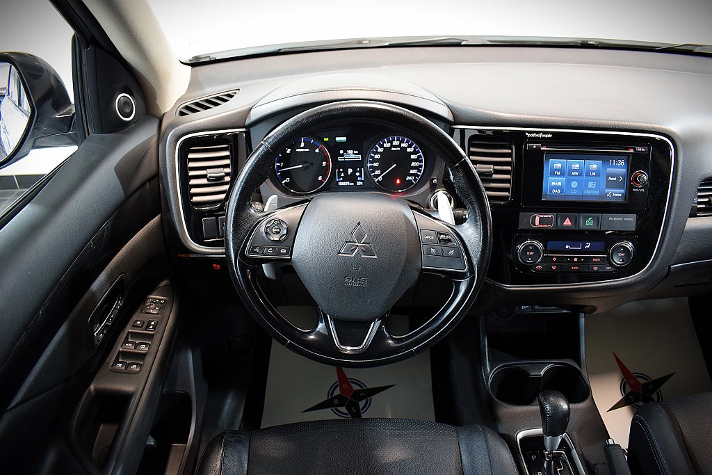 Mitsubishi Outlander 2016 - miniatyr 11