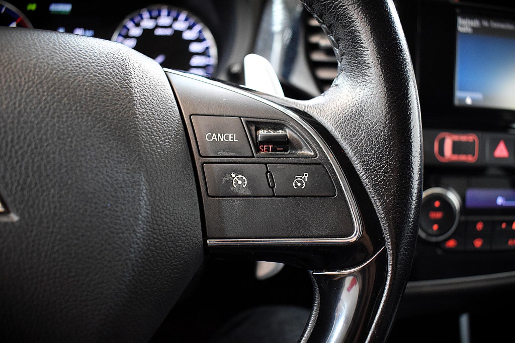 Mitsubishi Outlander 2016 - miniatyr 13