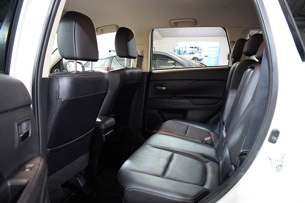Mitsubishi Outlander 2016 - miniatyr 22
