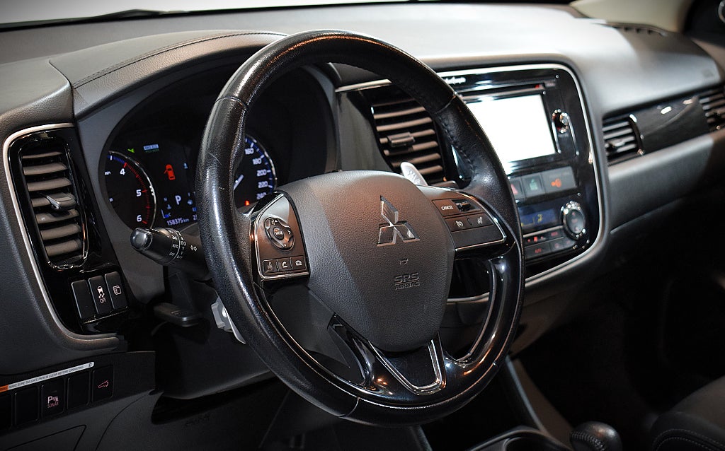 Mitsubishi Outlander 2016 - miniatyr 10