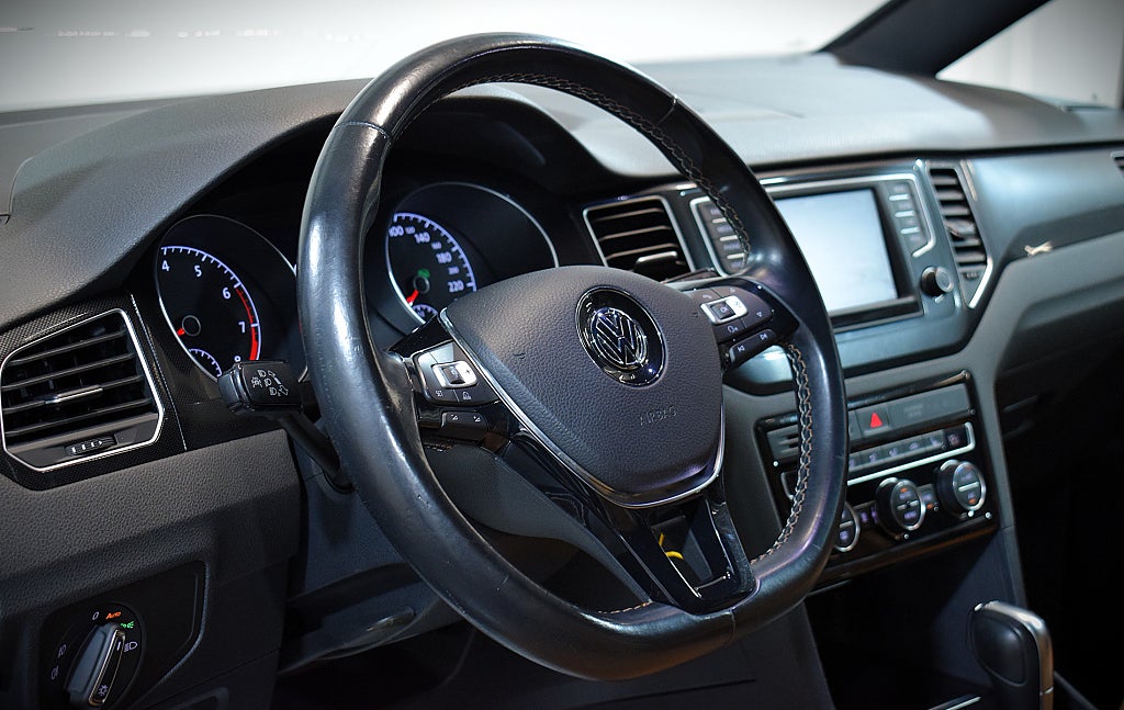 Volkswagen Golf Sportsvan 2017 - miniatyr 10
