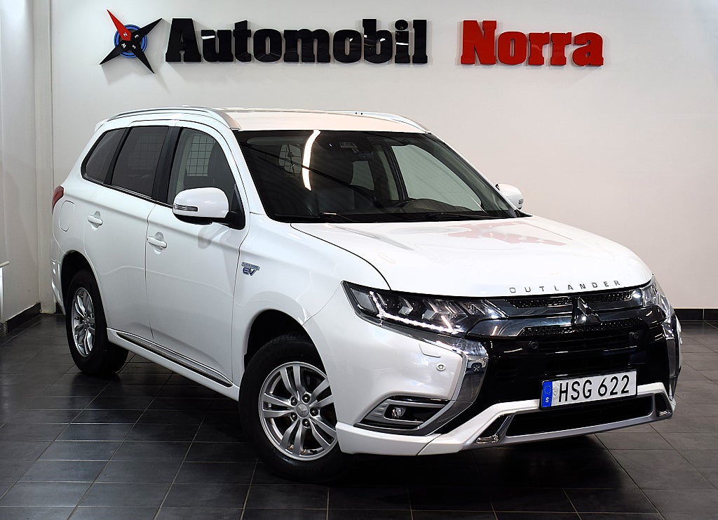 Mitsubishi Outlander PHEV CVT Fleet Edition Drag/B-Kam/Alcantara/Entrykey