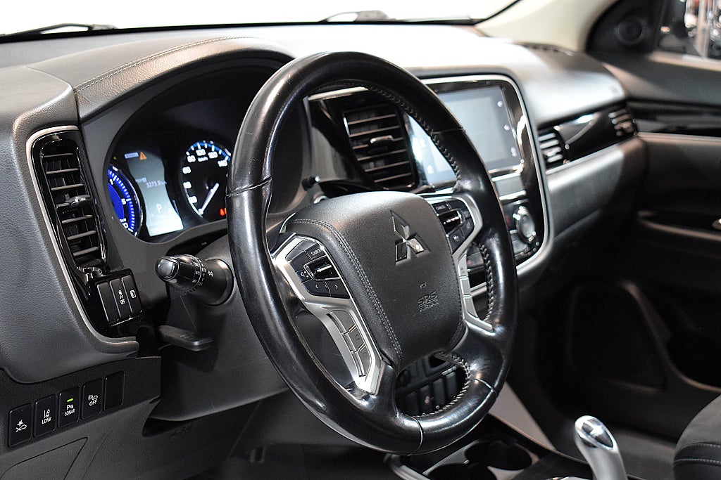Mitsubishi Outlander 2019 - miniatyr 7
