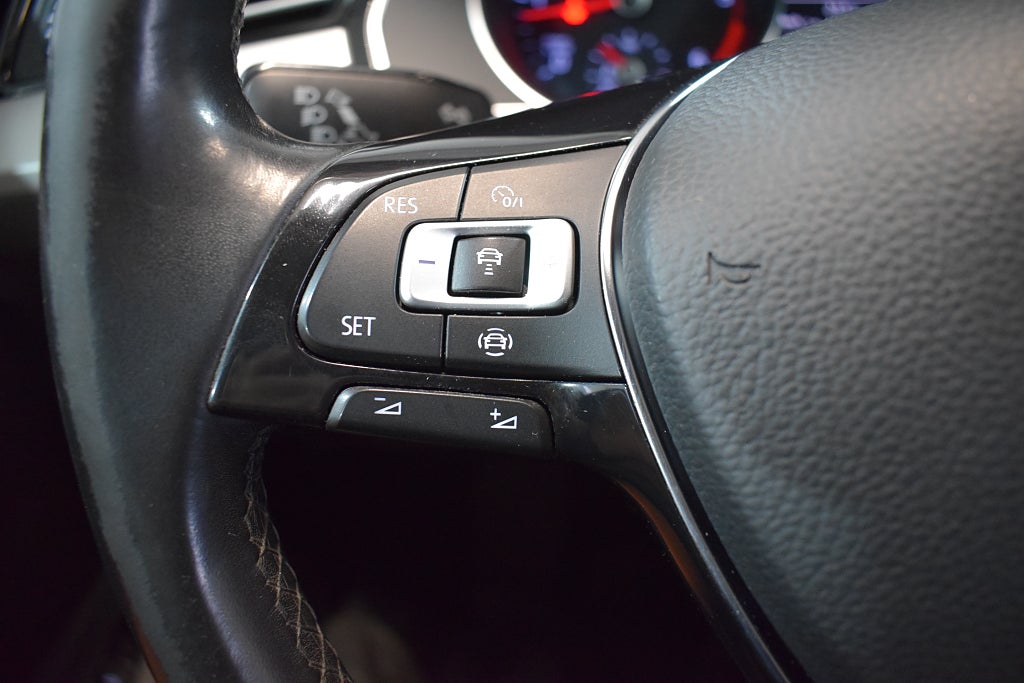 Volkswagen Passat 2019 - miniatyr 16