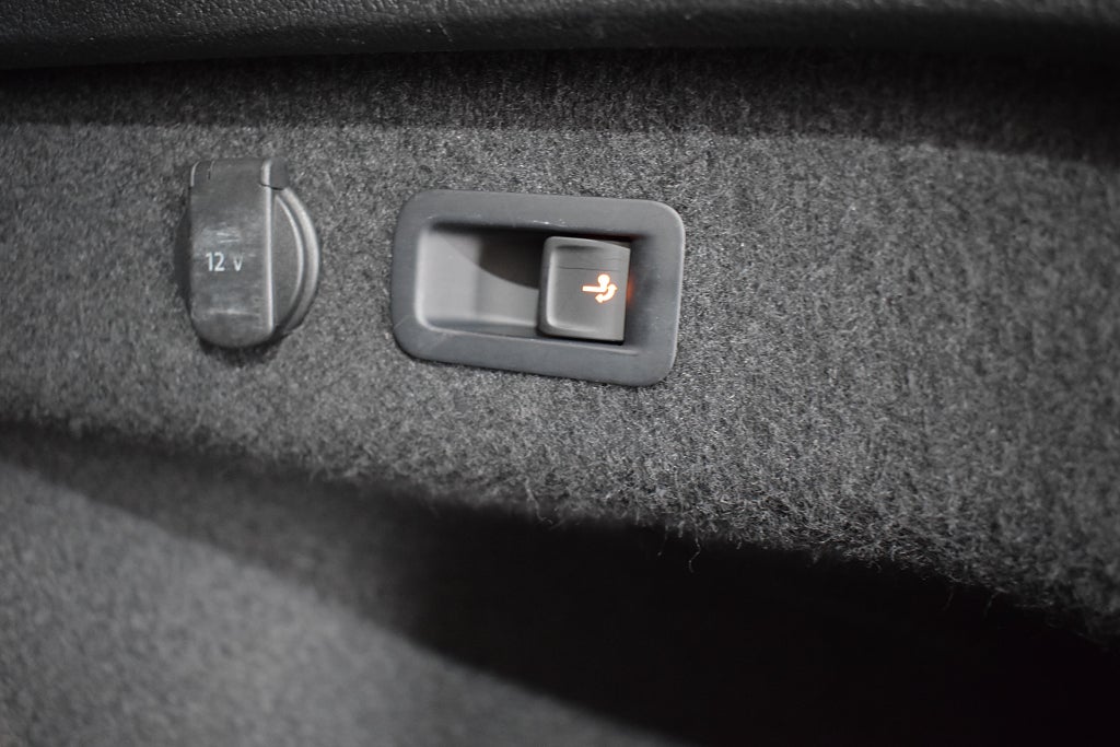 Volkswagen Passat 2019 - miniatyr 7