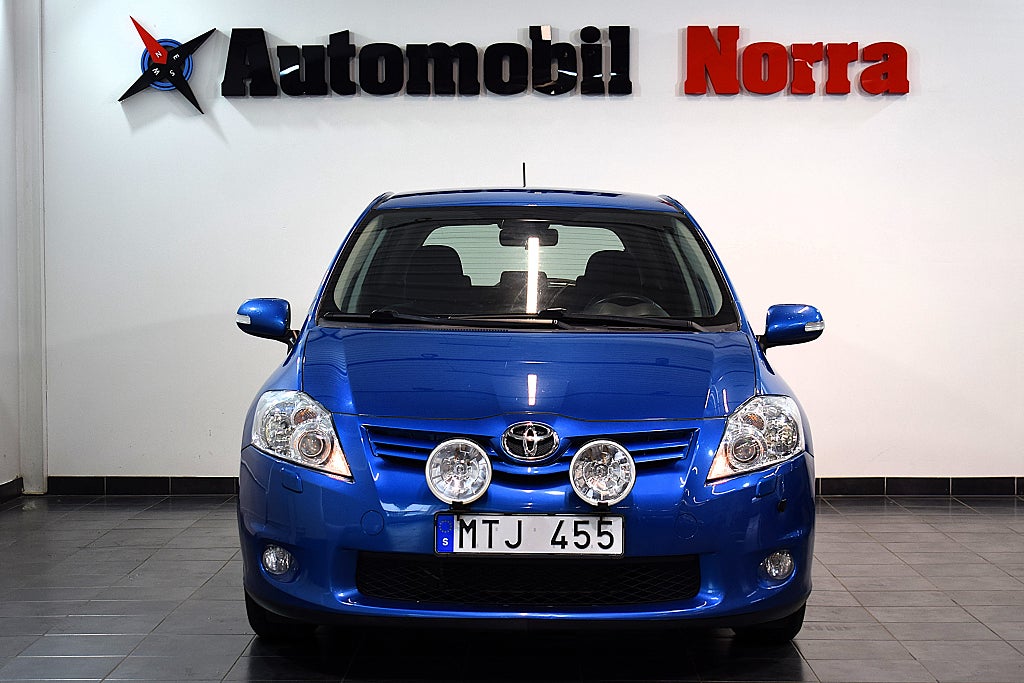 Toyota Auris 2012 - miniatyr 3