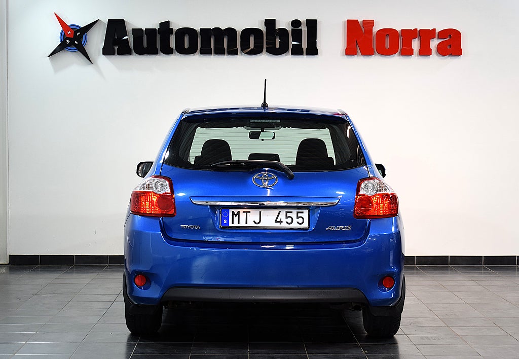 Toyota Auris 2012 - miniatyr 5