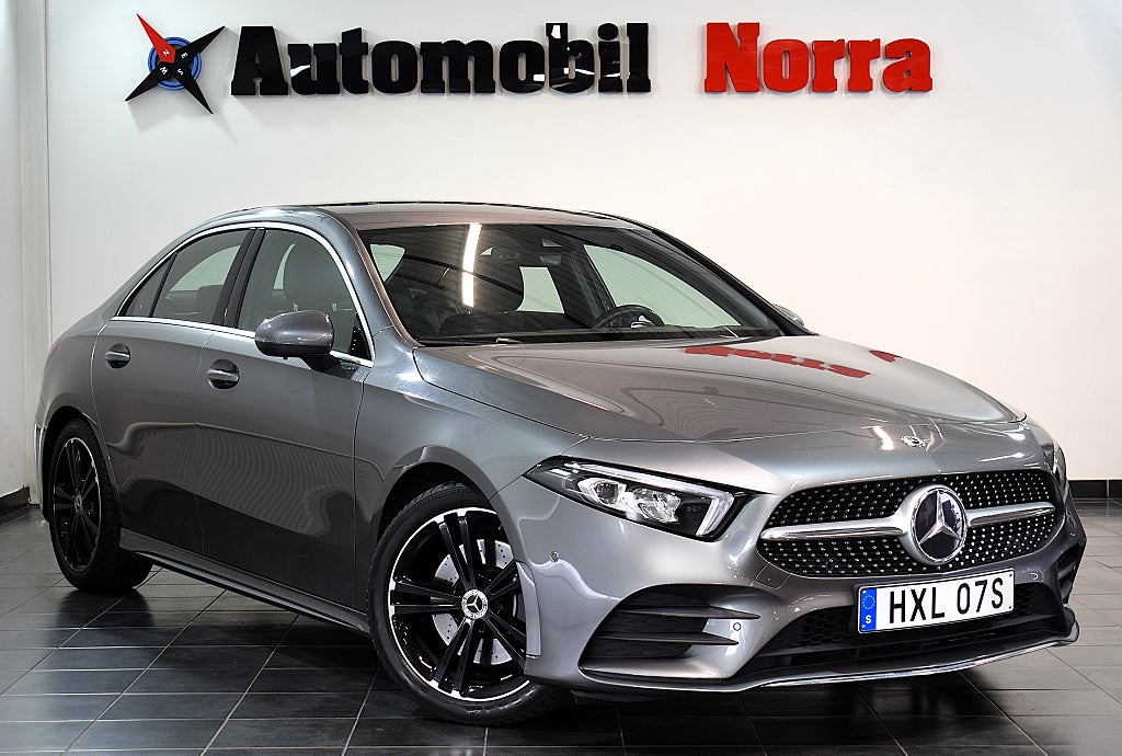 Mercedes-Benz A220 220 4MATIC Sedan 7G-DCT AMG Line/B-Kam/Alcantara/Navi
