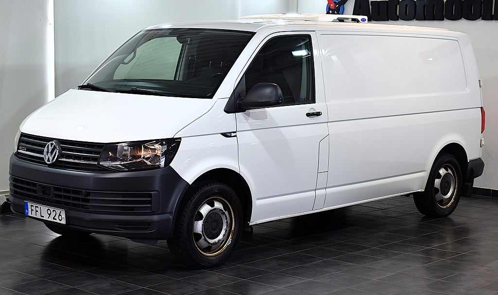 Volkswagen Transporter 2018 - miniatyr 3
