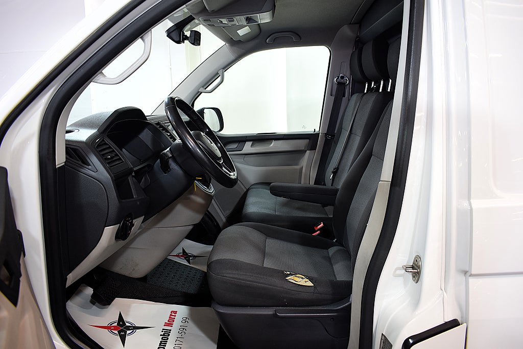Volkswagen Transporter 2018 - miniatyr 7