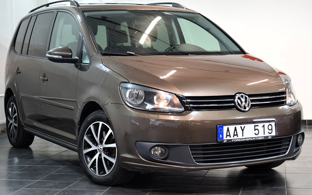 Volkswagen Touran 2014 - miniatyr 2