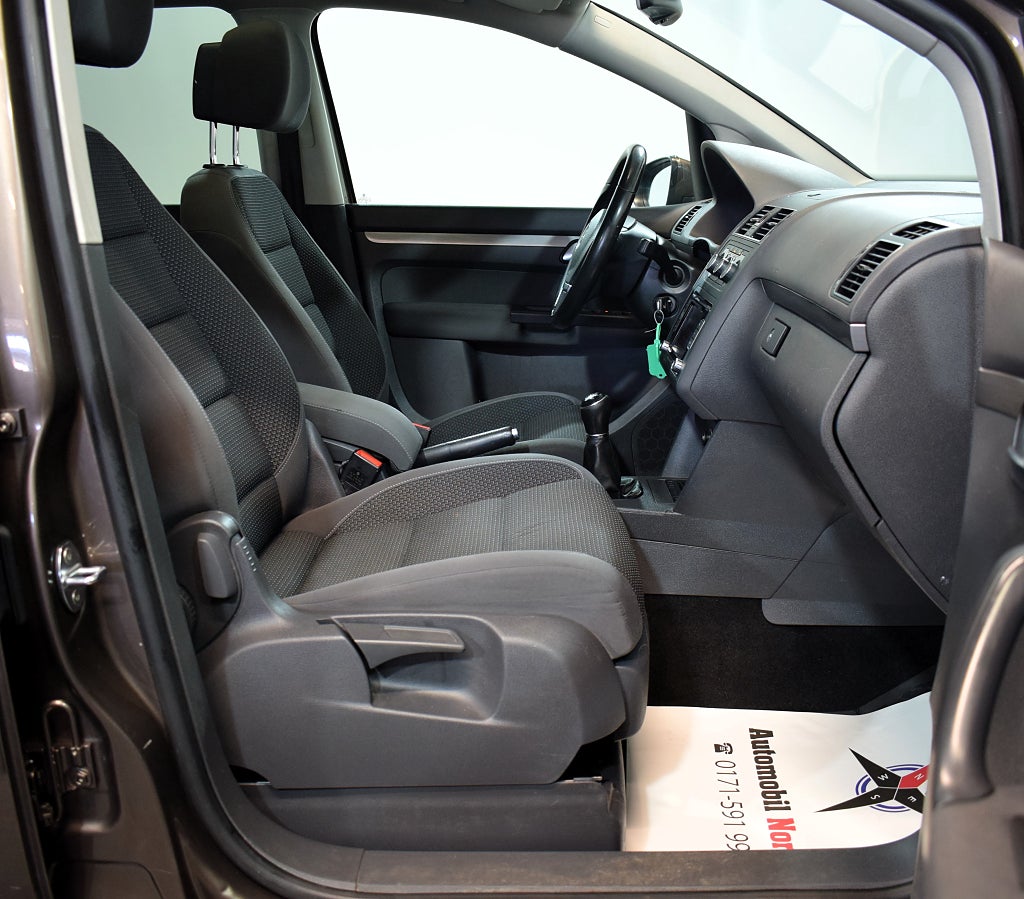 Volkswagen Touran 2014 - miniatyr 17