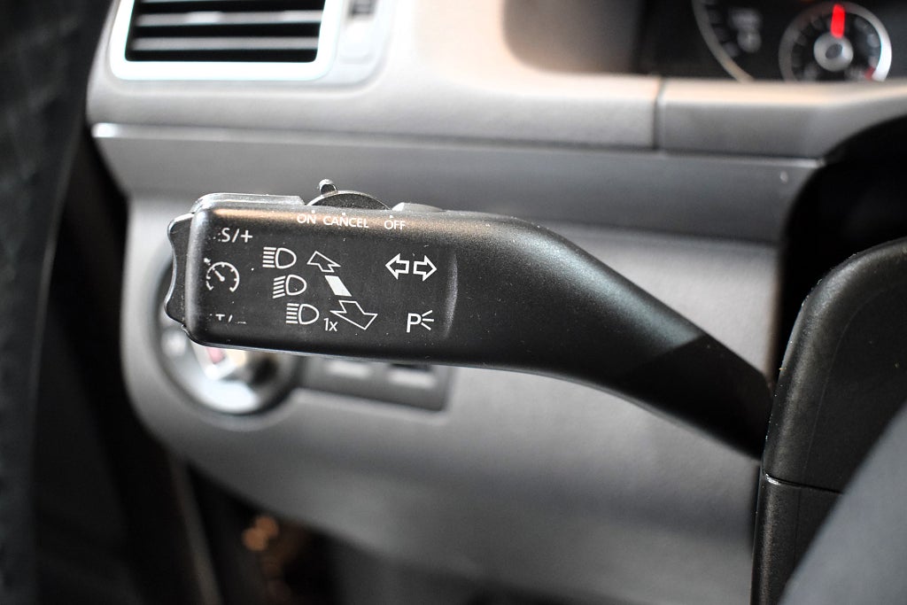 Volkswagen Touran 2014 - miniatyr 20
