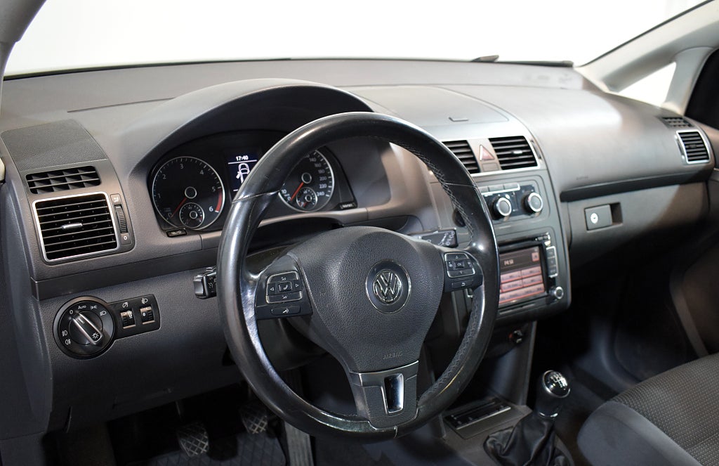 Volkswagen Touran 2014 - miniatyr 9