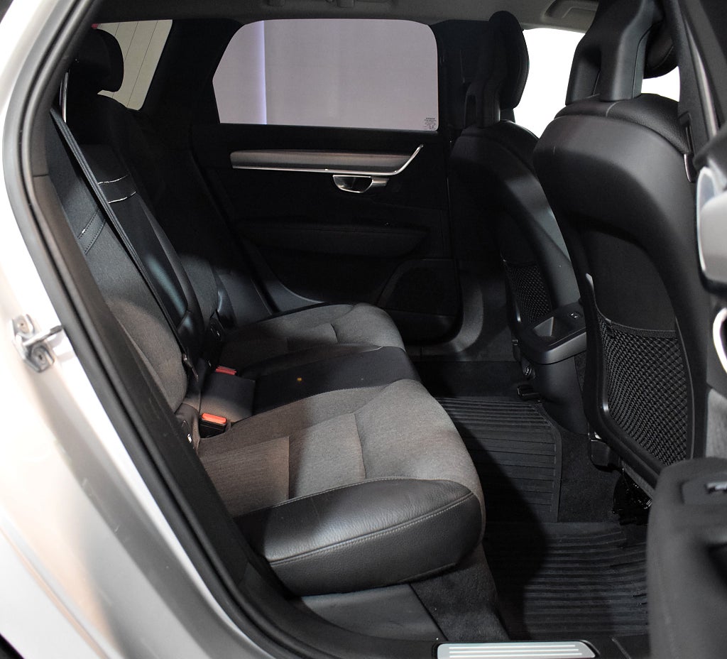 Volvo V90 2018 - miniatyr 16