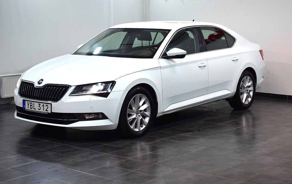 Skoda Superb 2016 - miniatyr 3
