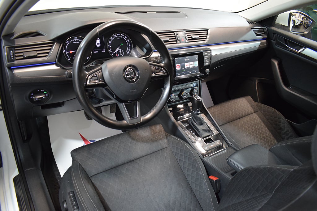 Skoda Superb 2016 - miniatyr 6