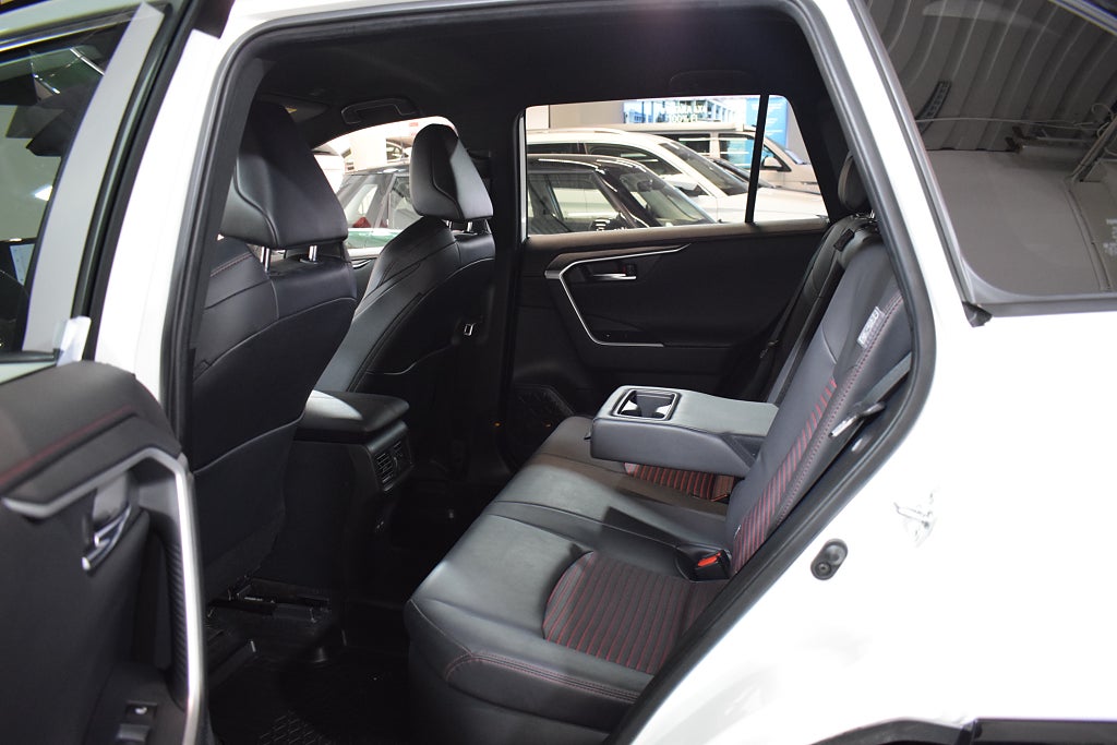 Toyota RAV4 2023 - miniatyr 10