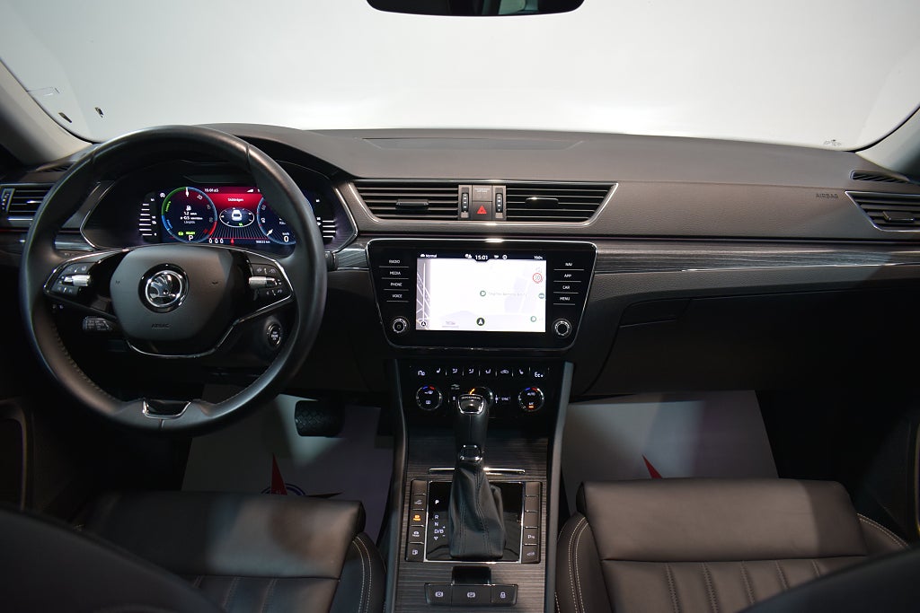 Skoda Superb 2023 - miniatyr 14