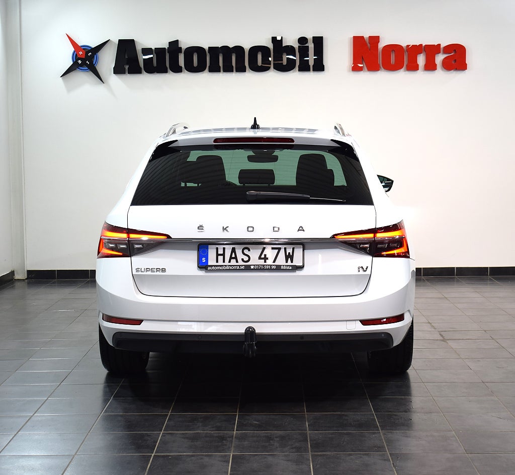 Skoda Superb 2023 - miniatyr 4